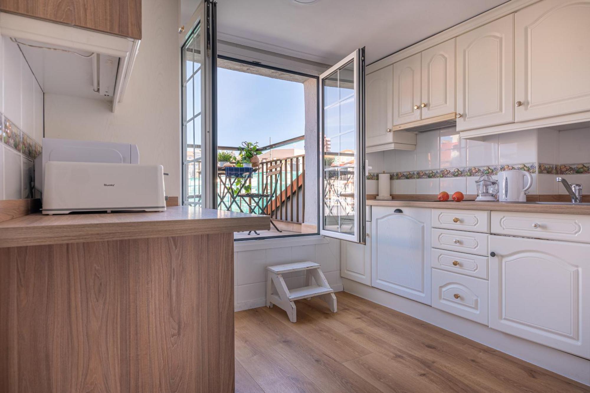Jm8-Clasico Y Espacioso Apartamento En Pleno Centro De Santander Exterior foto